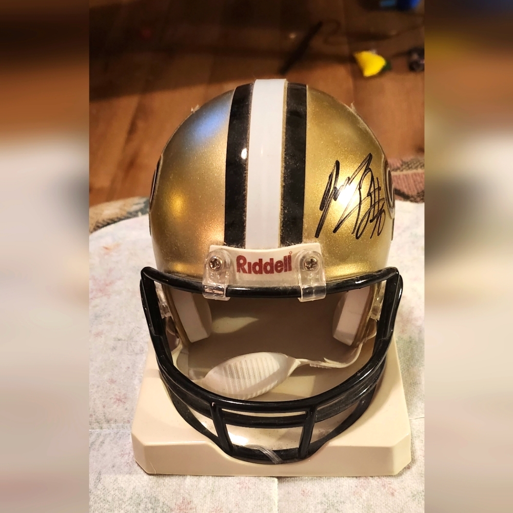RIDDELL New Orleans Saints Mini Helmet SIGNED JAMMAL BROWN #70